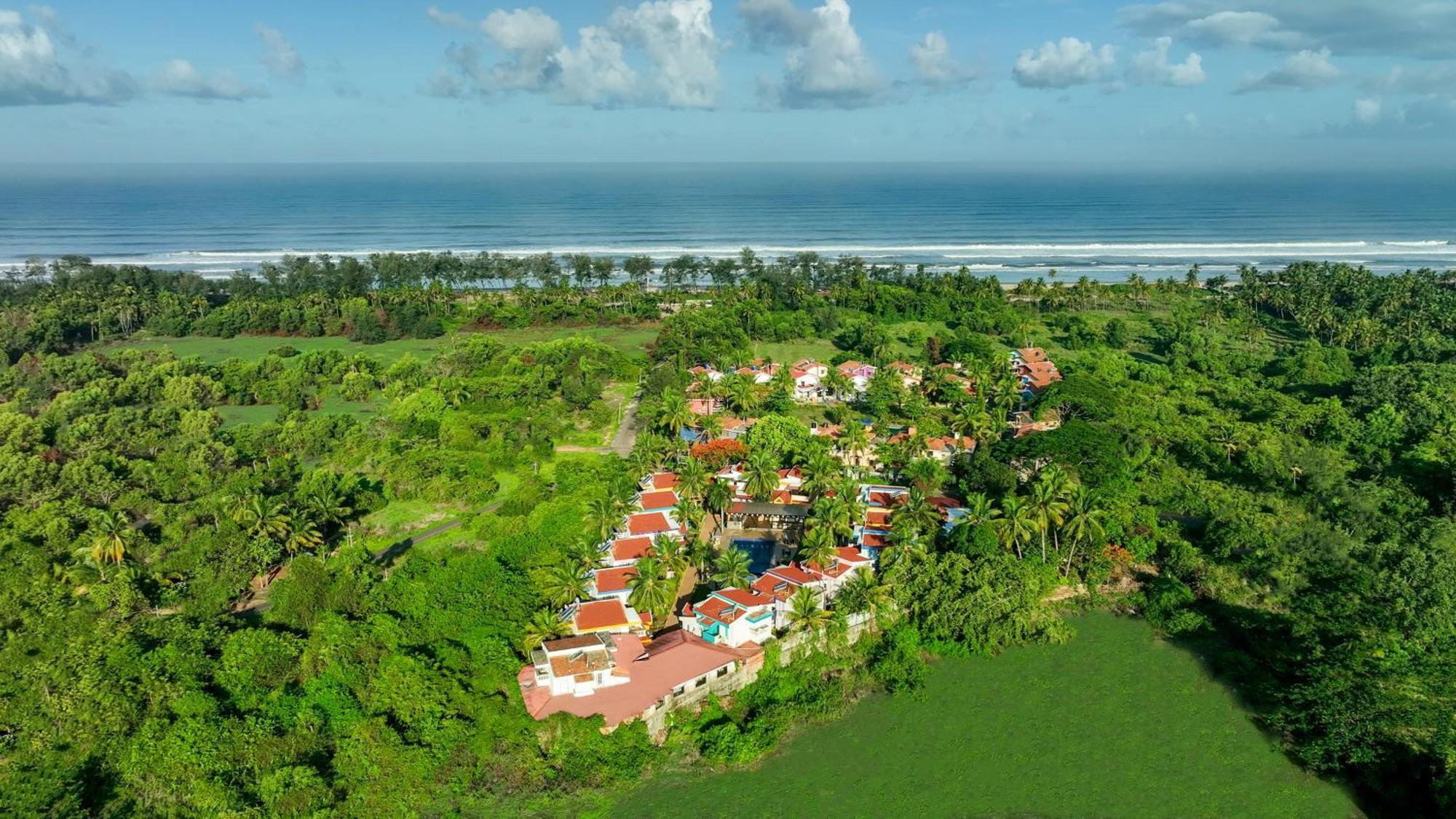 Country Inn Goa Varca Beach - 2 Minutes Walk To The Beach Exterior foto